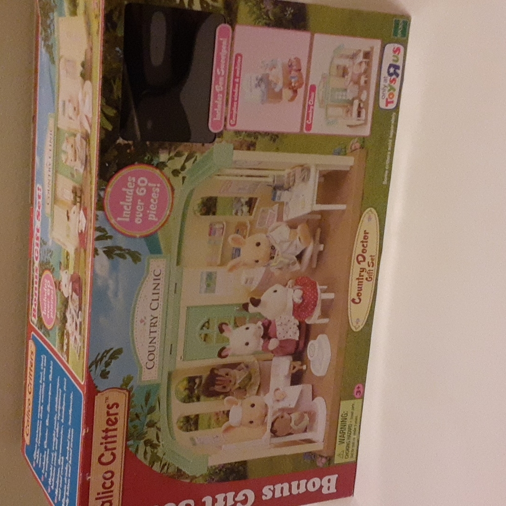Calico Critters Country Doctor Gift Set